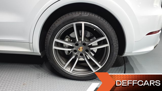 Porsche CAYENNE 4.0 Turbo купить на сайте DeffCars