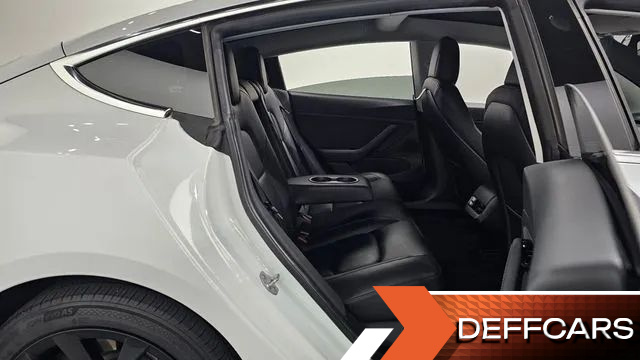 Tesla MODEL 3 Long Range AWD купить на сайте DeffCars
