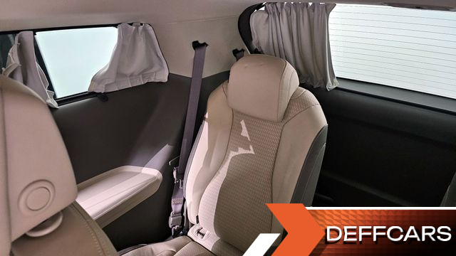Kia CARNIVAL Gasoline 9-Seater Signature купить на сайте DeffCars