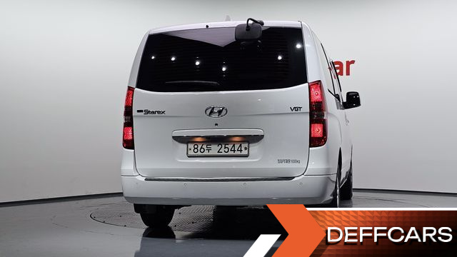 Hyundai STAREX Van 5-Seater Modern купить на сайте DeffCars