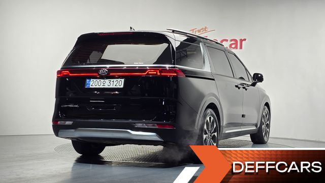 Kia CARNIVAL Gasoline 9-Seater Signature купить на сайте DeffCars