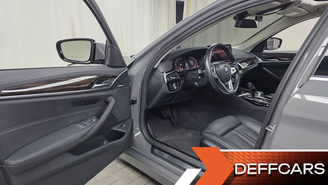 BMW 5-SERIES 520i Luxury купить на сайте DeffCars