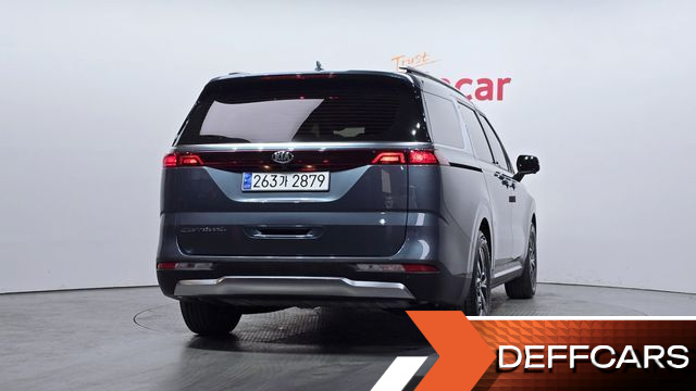 Kia CARNIVAL 9-Seater Signature купить на сайте DeffCars