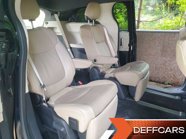 Toyota SIENNA 2.5 Hybrid AWD купить на сайте DeffCars