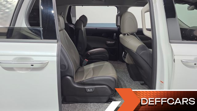 Kia CARNIVAL Diesel 9-Seater Signature купить на сайте DeffCars