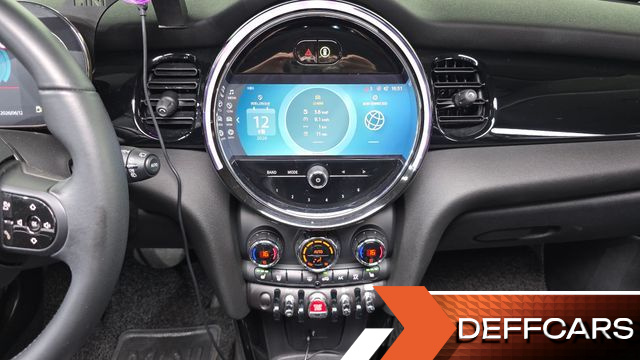 Mini COOPER Classic Plus Launch Pack Third Generation купить на сайте DeffCars