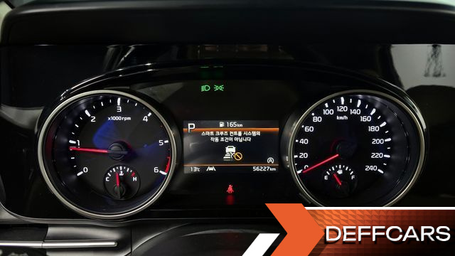 Kia CARNIVAL 9-Seater Prestige купить на сайте DeffCars