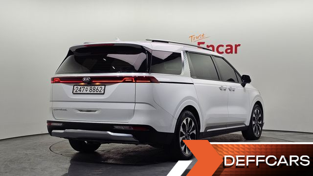 Kia CARNIVAL Gasoline 9-Seater Signature купить на сайте DeffCars