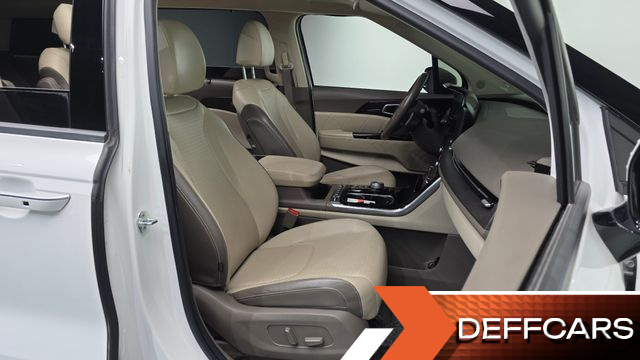Kia CARNIVAL Gasoline 7-Seater Signature купить на сайте DeffCars