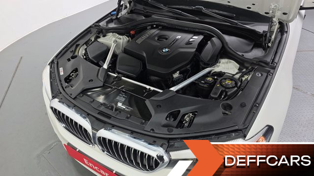 BMW 5-SERIES 520i Luxury купить на сайте DeffCars
