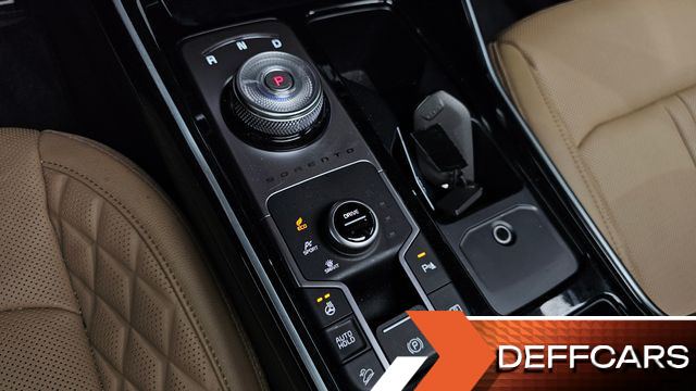 Kia SORENTO HEV 1.6 4WD Gravity купить на сайте DeffCars