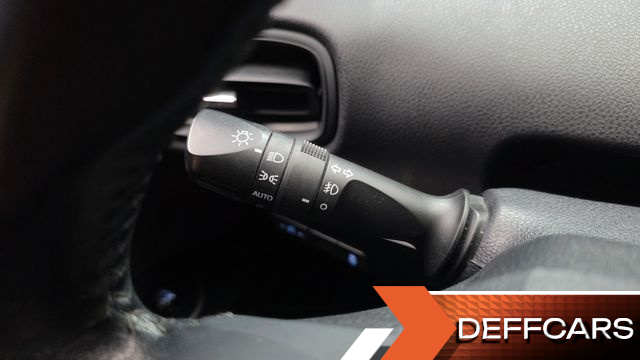 Toyota PRIUS 1.8 E купить на сайте DeffCars