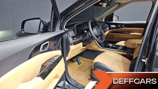 Kia CARNIVAL 7-Seater Signature купить на сайте DeffCars