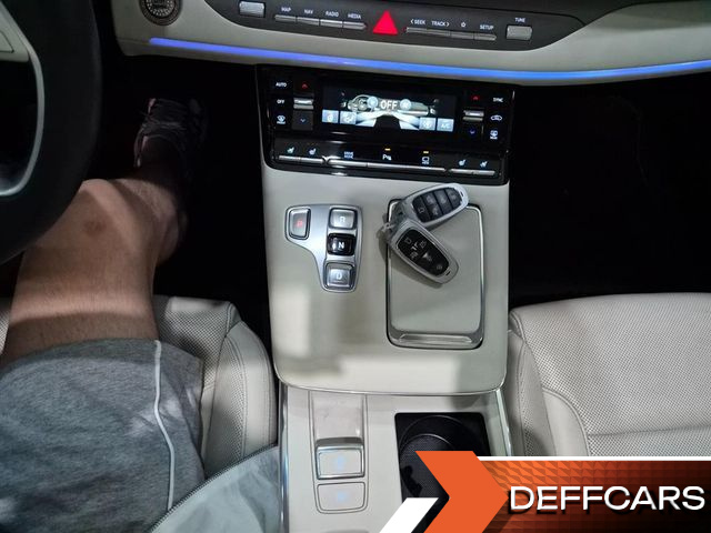 Hyundai GRANDEUR 2.5 Le Blanc купить на сайте DeffCars