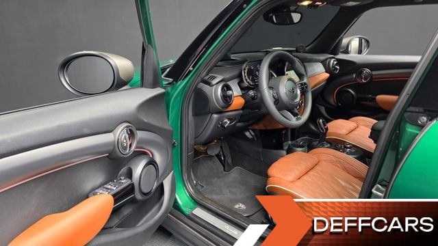 Mini COOPER 5-Door Piccadilly Edition 3rd купить на сайте DeffCars
