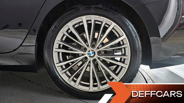 BMW 3-SERIES 320i Luxury купить на сайте DeffCars