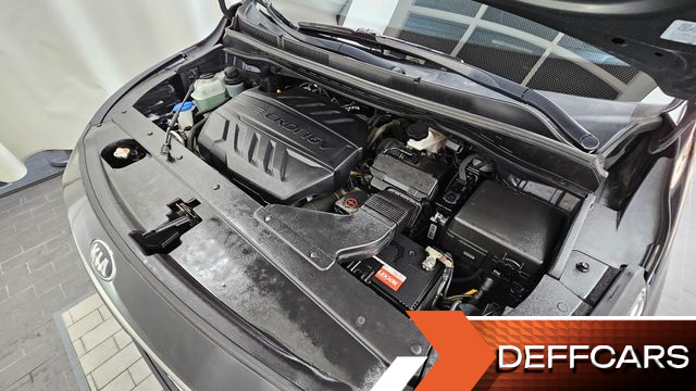 Kia CARNIVAL 9-Seater Hi-Limousine Noblesse Special купить на сайте DeffCars