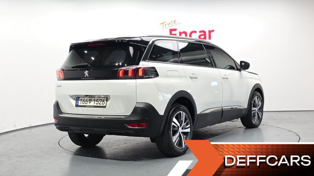 Peugeot 5008 1.2 Pure Tech Allure купить на сайте DeffCars