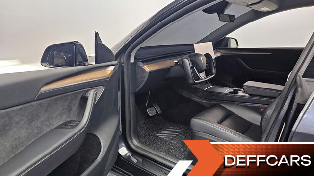 Tesla MODEL Y RWD купить на сайте DeffCars