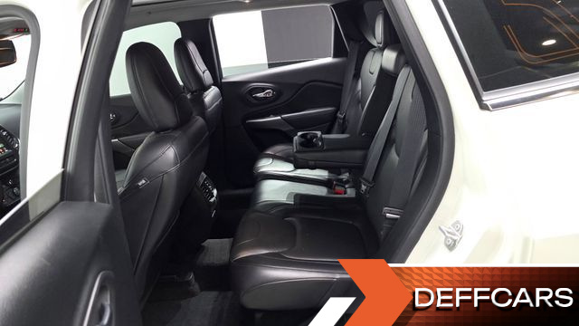 Jeep CHEROKEE 2.4 Longitude High AWD купить на сайте DeffCars