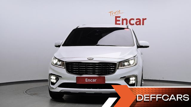 Kia CARNIVAL Gasoline 7-Seater Limousine President купить на сайте DeffCars