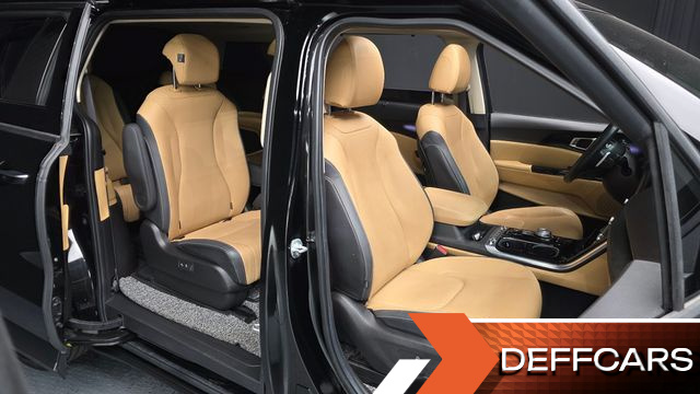 Kia CARNIVAL Gasoline 9-Seater Signature купить на сайте DeffCars