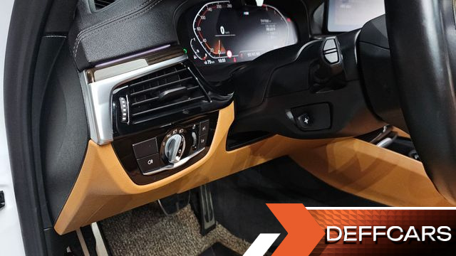 BMW 5-SERIES 520i M Sport купить на сайте DeffCars