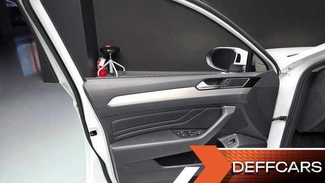 Volkswagen PASSAT 2.0 TDI Premium купить на сайте DeffCars