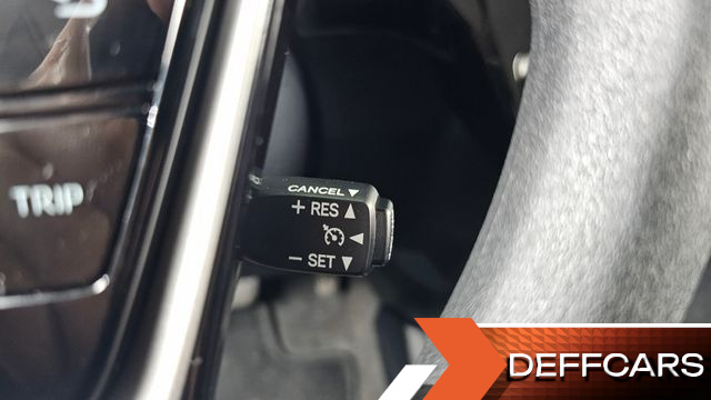 Toyota PRIUS 1.5 купить на сайте DeffCars
