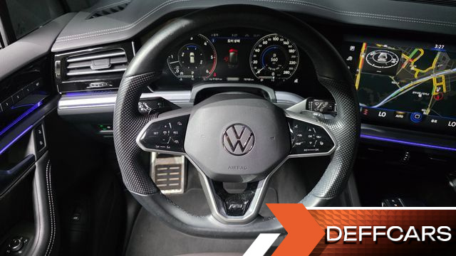Volkswagen TOUAREG 3.0 TDI R-Line купить на сайте DeffCars