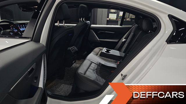 BMW 5-SERIES 520i M Sport купить на сайте DeffCars