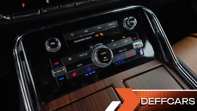 Lincoln NAVIGATOR 3.5L купить на сайте DeffCars