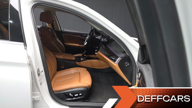 BMW 5-SERIES 520i Luxury купить на сайте DeffCars