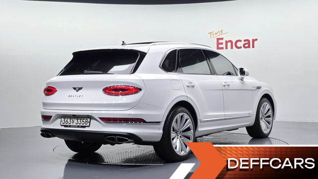Bentley BENTAYGA 4.0 V8 купить на сайте DeffCars