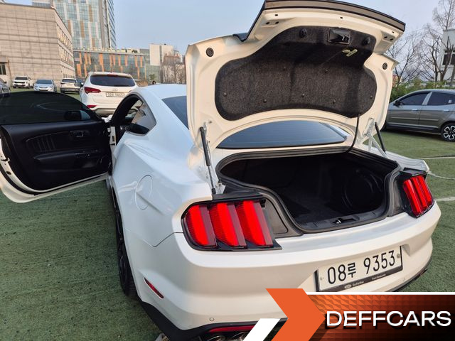 Ford MUSTANG Coupe купить на сайте DeffCars