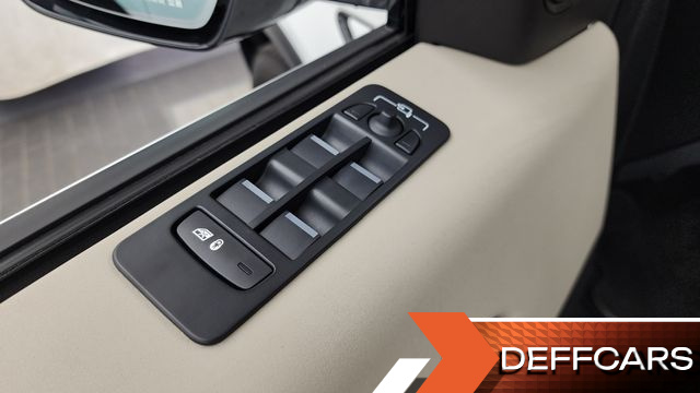 Land Rover DISCOVERY SPORT P250 SE купить на сайте DeffCars