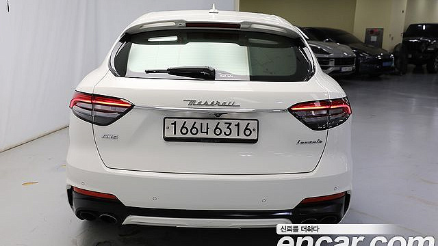 Maserati LEVANTE 3.8 GTS AWD купить на сайте DeffCars