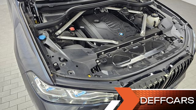 BMW X7 xDrive 40i M Sport 6STR купить на сайте DeffCars