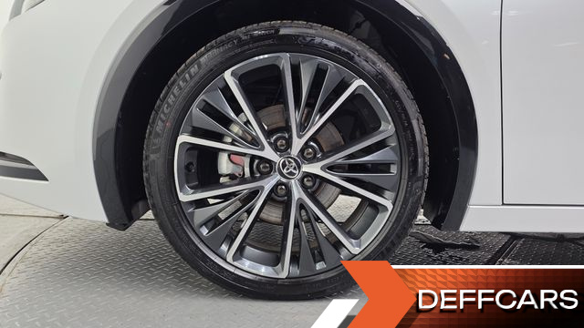 Toyota PRIUS 2.0 XLE AWD купить на сайте DeffCars