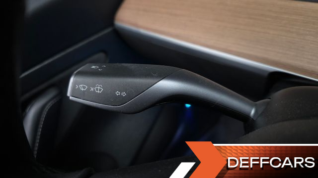 Tesla MODEL 3 Standard Range Plue RWD купить на сайте DeffCars
