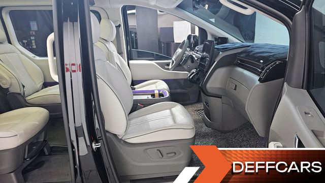 Hyundai STARIA 4WD Lounge 9-Seater Limousine купить на сайте DeffCars