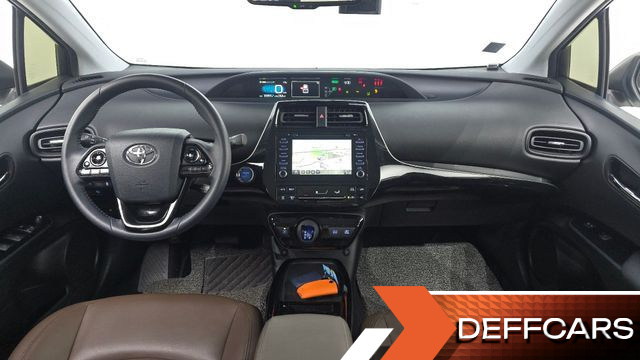 Toyota PRIUS 1.8 купить на сайте DeffCars