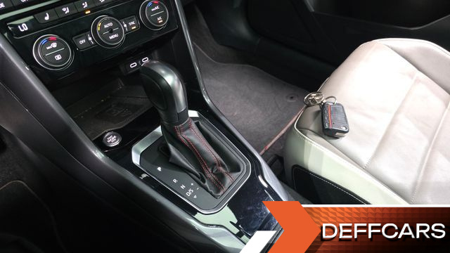 Volkswagen T-ROC 2.0 TDI Premium купить на сайте DeffCars