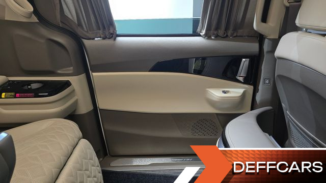 Kia CARNIVAL HEV 4-Seater Hi Limousine Signature купить на сайте DeffCars