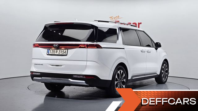 Kia CARNIVAL Gasoline 9-Seater Signature купить на сайте DeffCars