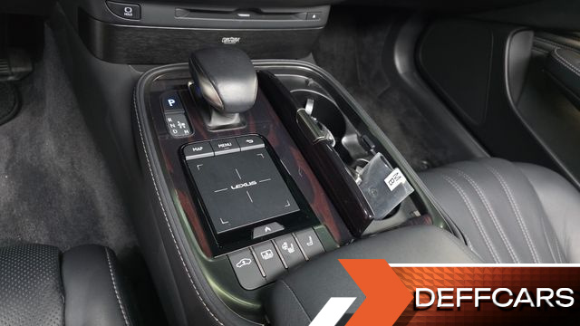 Lexus LS 3.5 Luxury AWD купить на сайте DeffCars