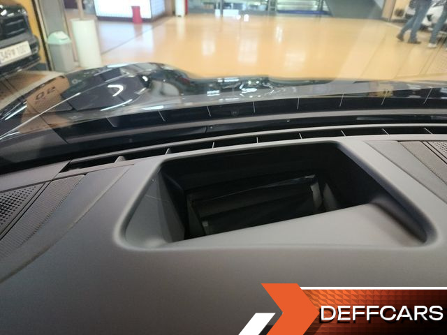 Porsche TAYCAN 4S купить на сайте DeffCars