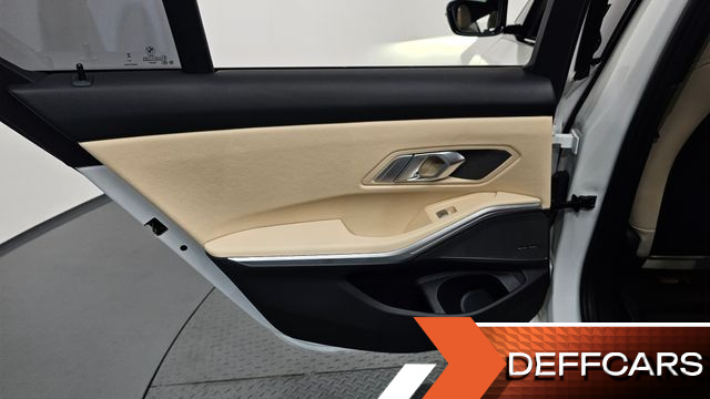 BMW 3-SERIES 320i M Sport купить на сайте DeffCars
