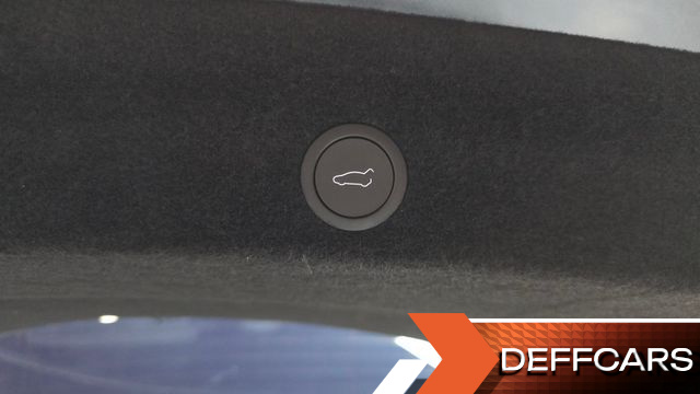 Tesla MODEL Y Long Range AWD купить на сайте DeffCars