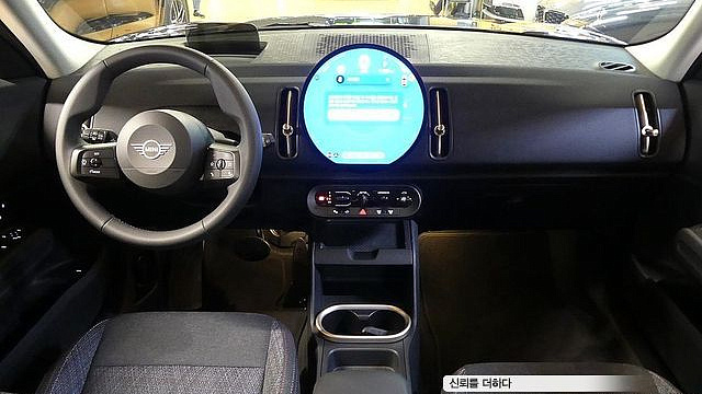 Mini COUNTRYMAN ALL4 Essential купить на сайте DeffCars